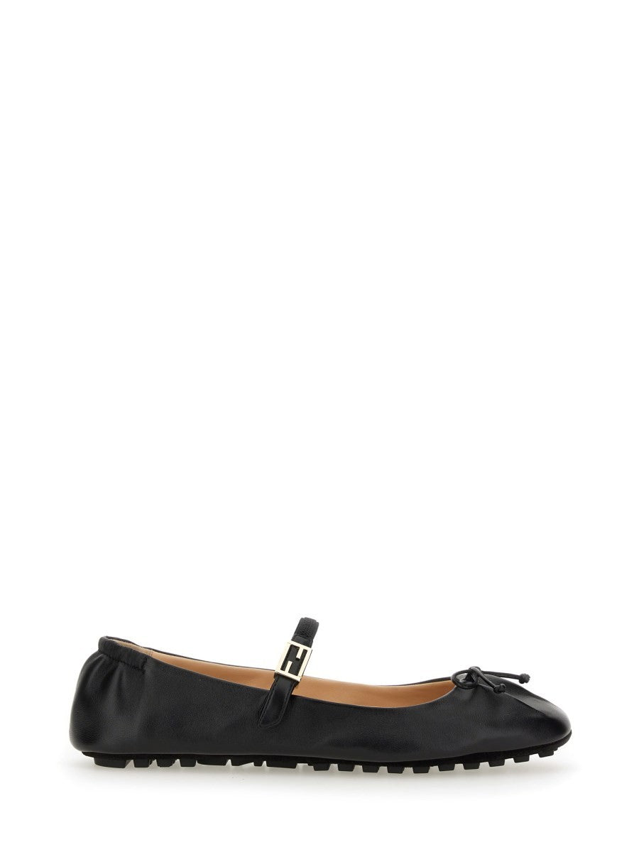 Fendi - Woman - Black - Flat