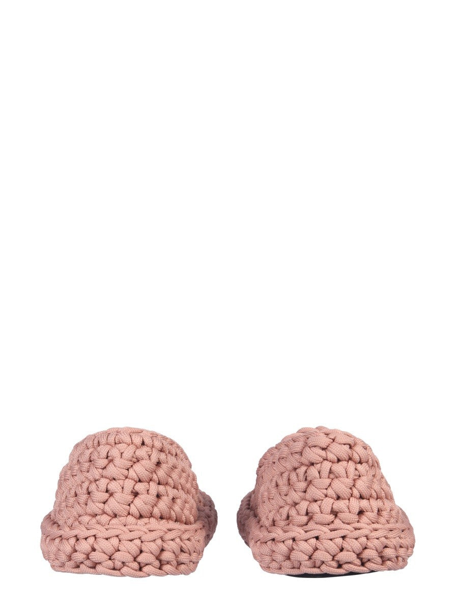 N°21 - Woman - Beige - Flat