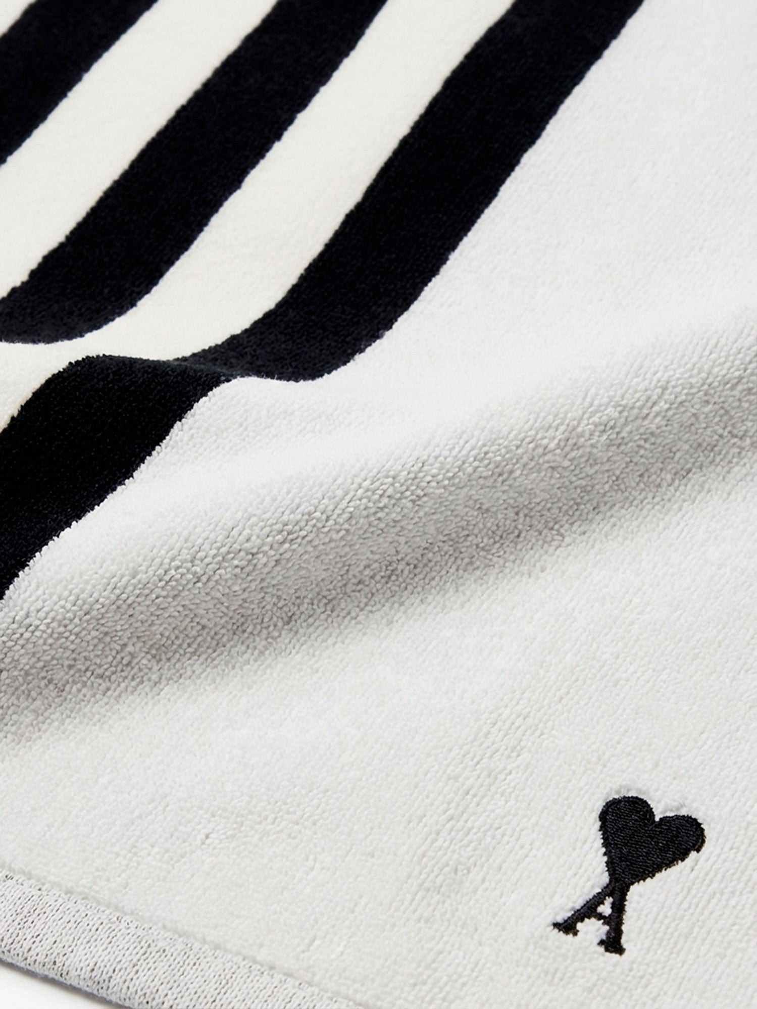 AMI PARIS - Unisex - White - Lifestyle