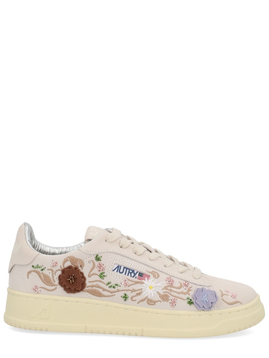 Autry - Woman - White - Sneaker