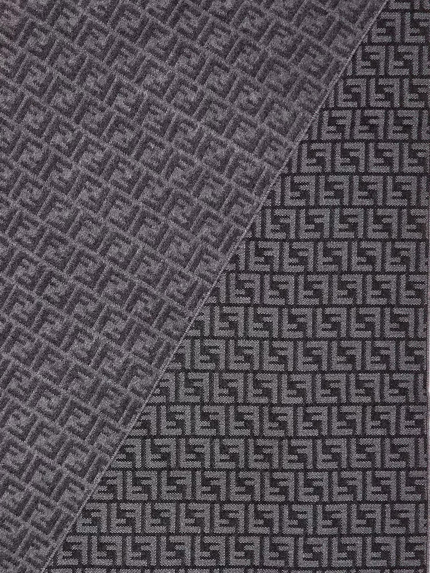 Fendi - Man - Grigio/Antracite - Scarf