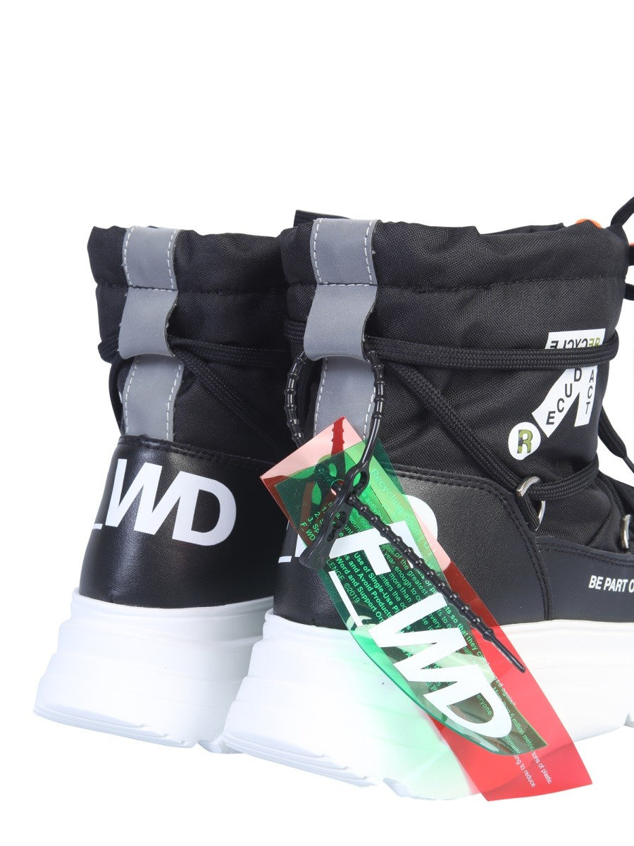 FORWARD - Unisex - Black - Boot