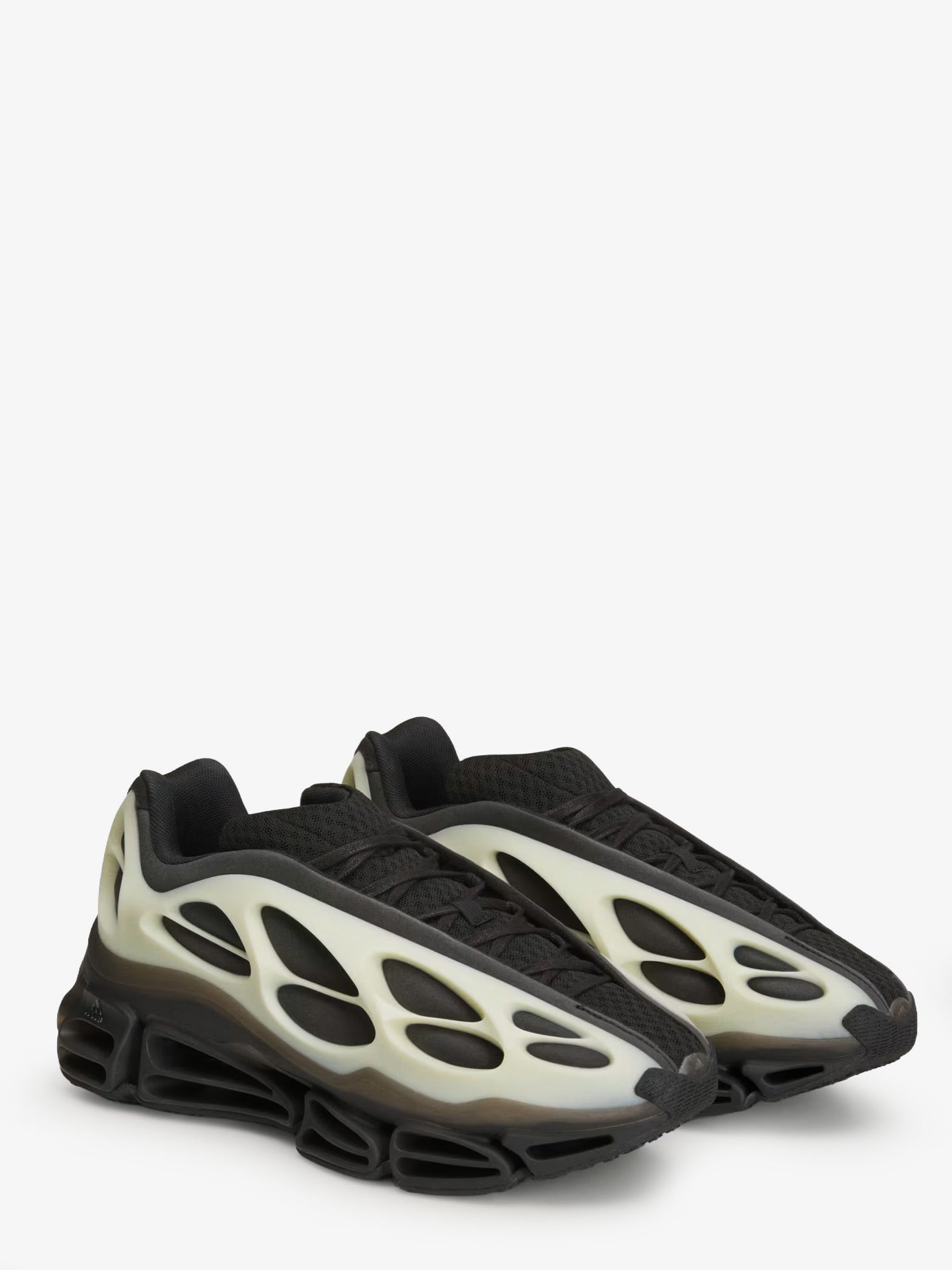 ADIDAS X WILLY CHAVARRIA - Man - Black - Sneaker