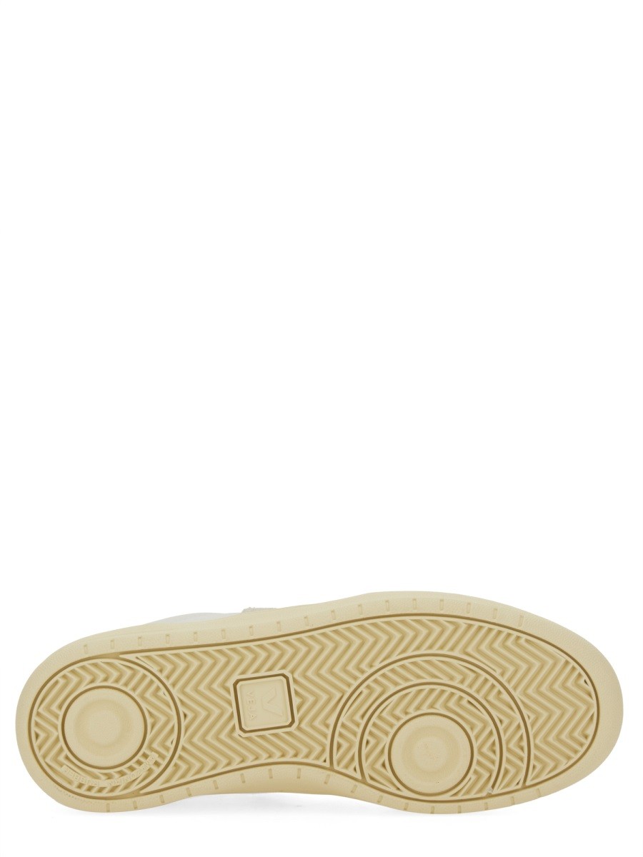 Veja - Woman - Beige - Sneaker