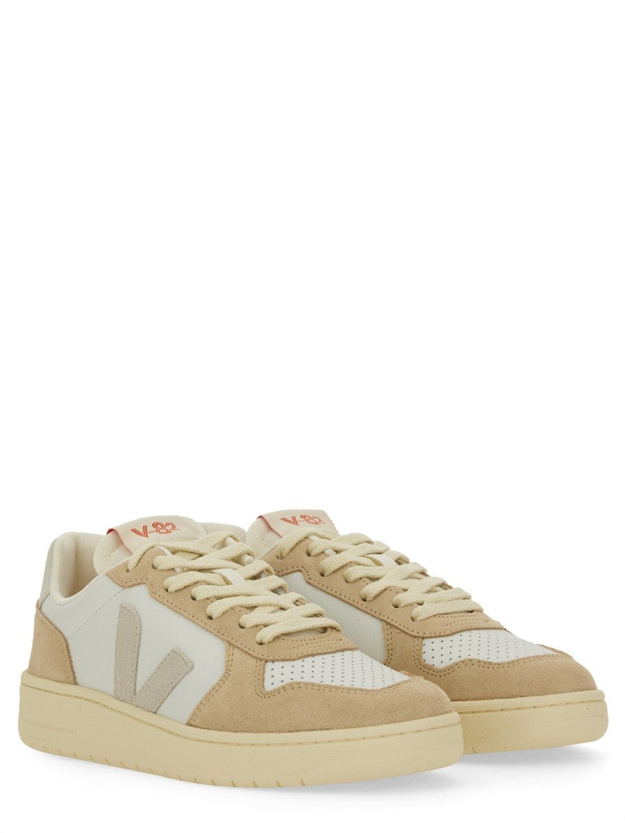 Veja - Woman - Beige - Sneaker