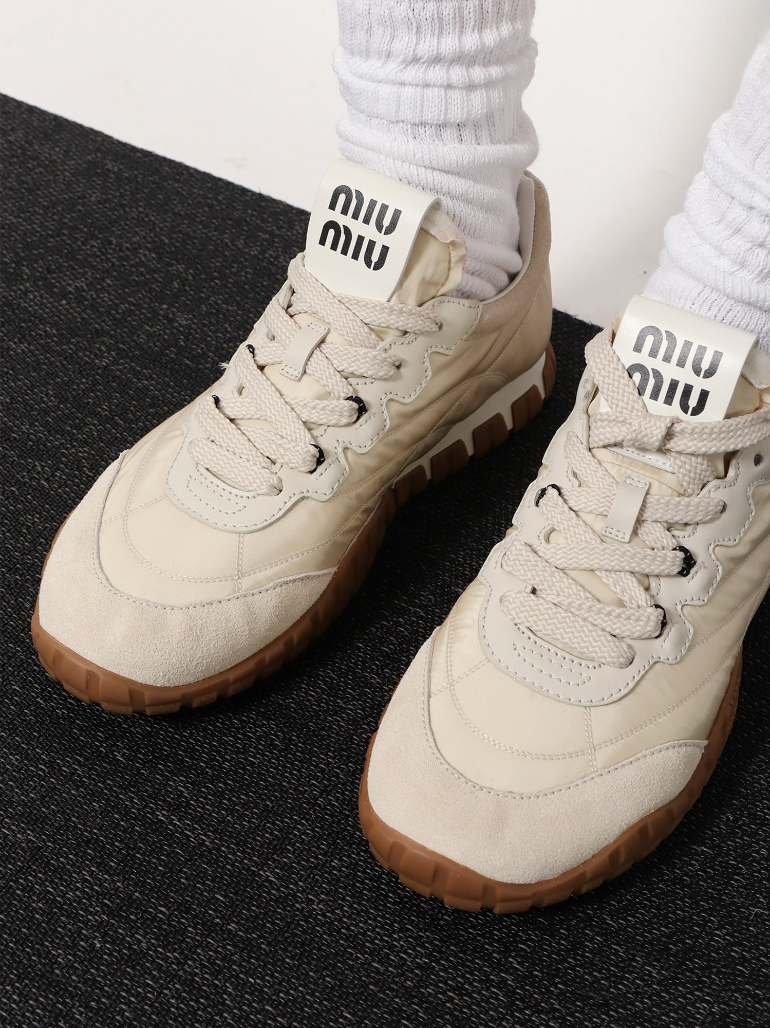 Miu Miu – Női – Bézs – Sneaker