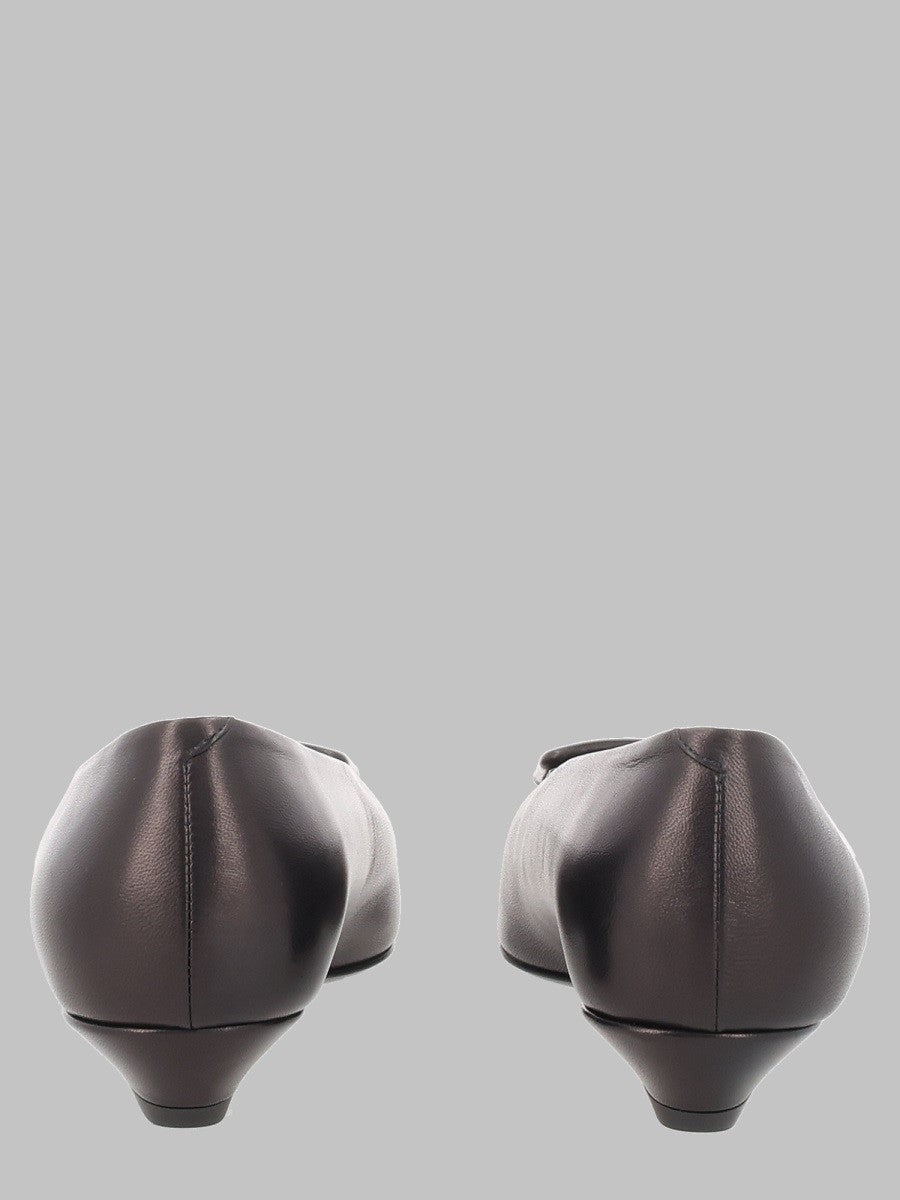 ROGER VIVIER - Woman - Black - Flat