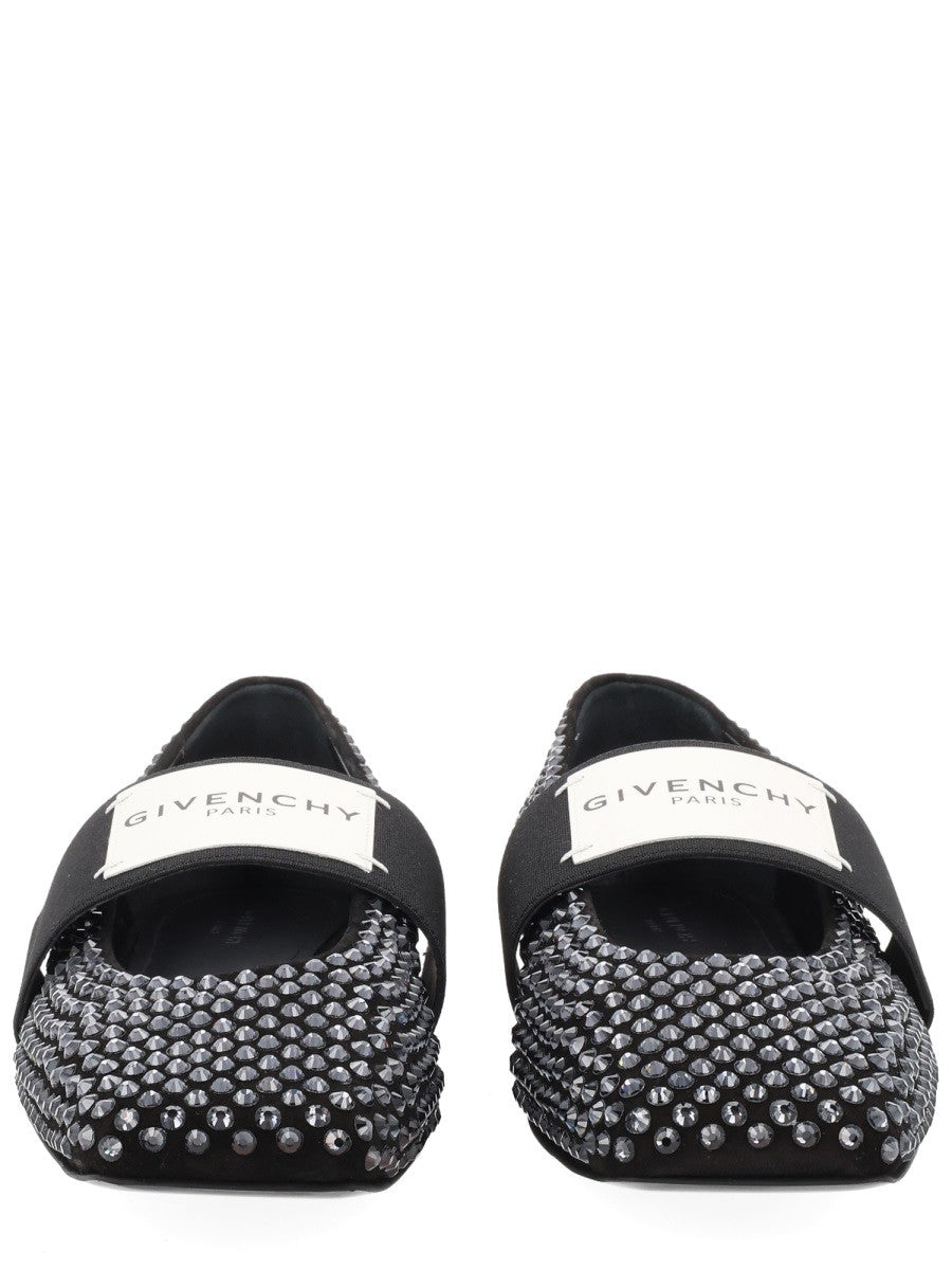 Givenchy - Woman - Black - Flat