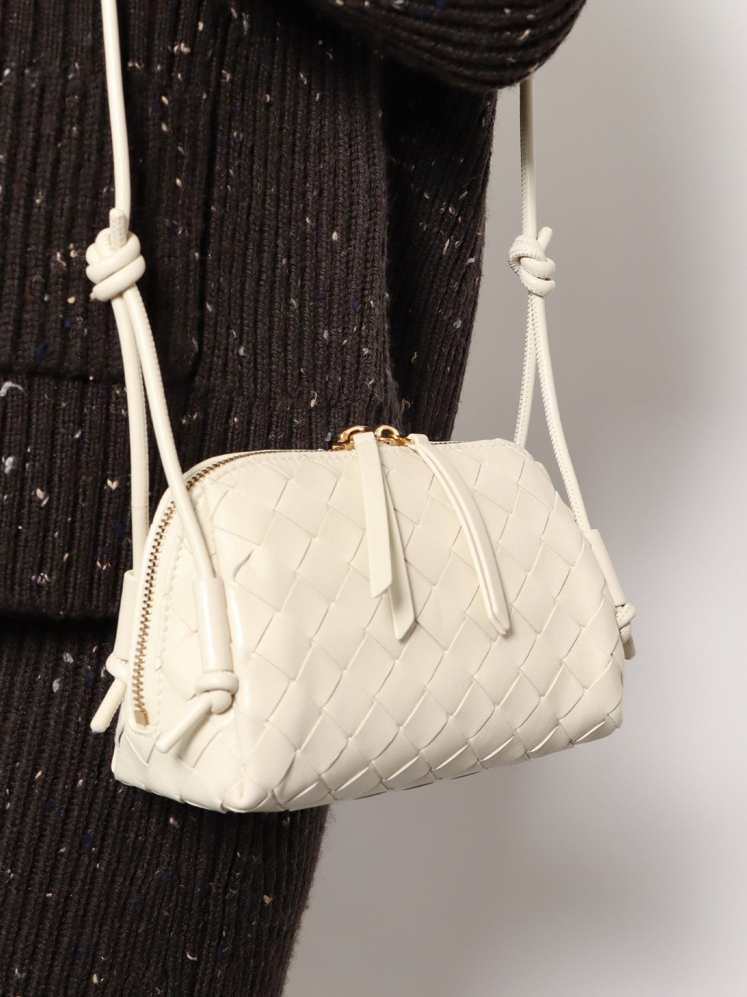 Bottega Veneta - Női - Tengeri Só-Arany - Mellénytáska