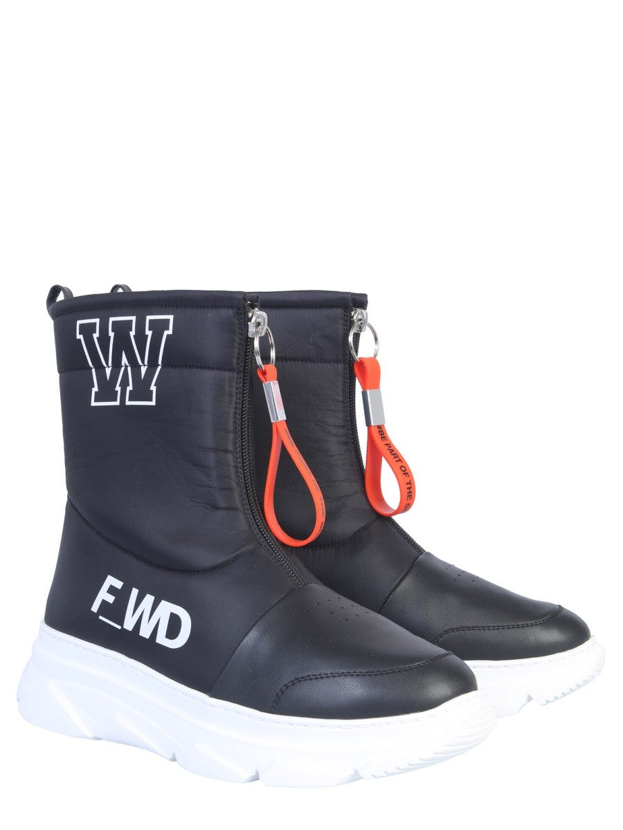 FORWARD - Unisex - Black - Boot