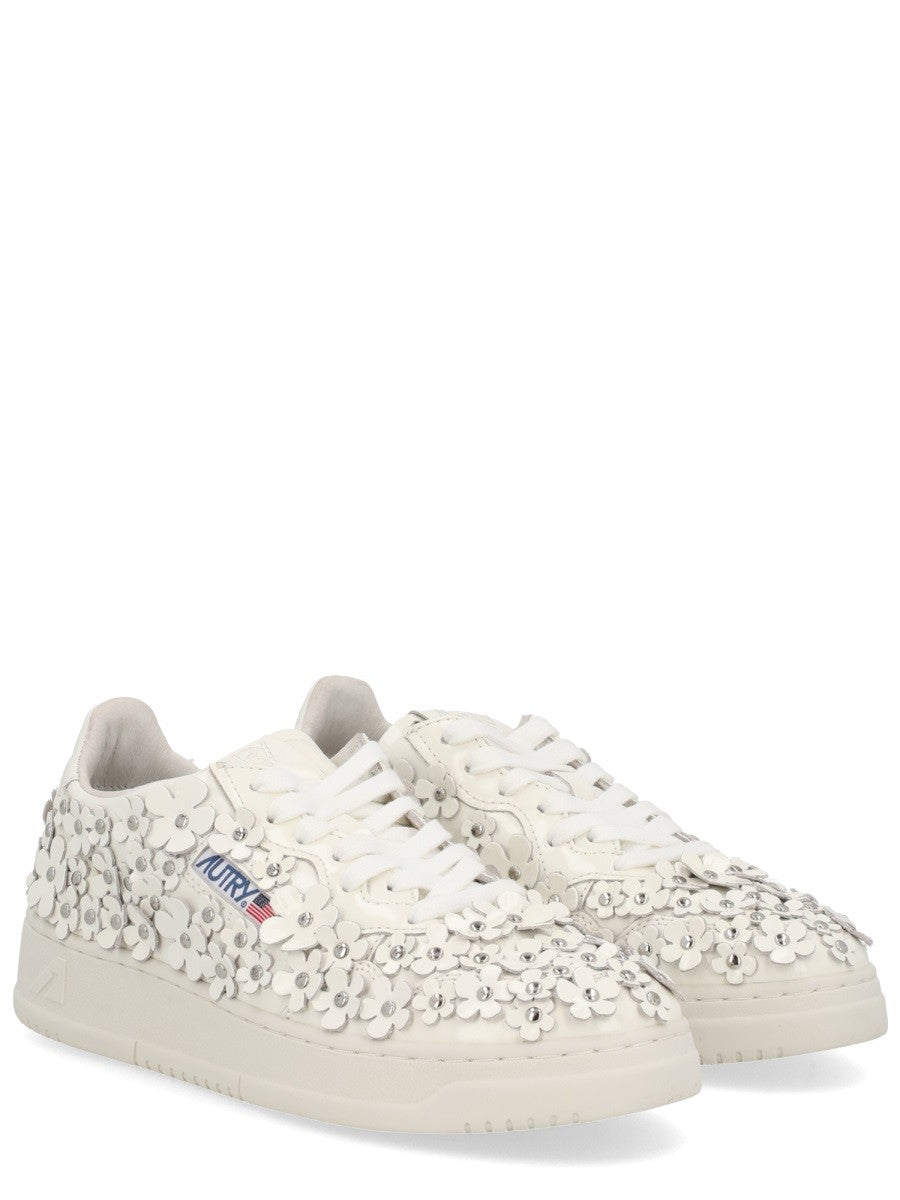 Autry - Woman - White - Sneaker