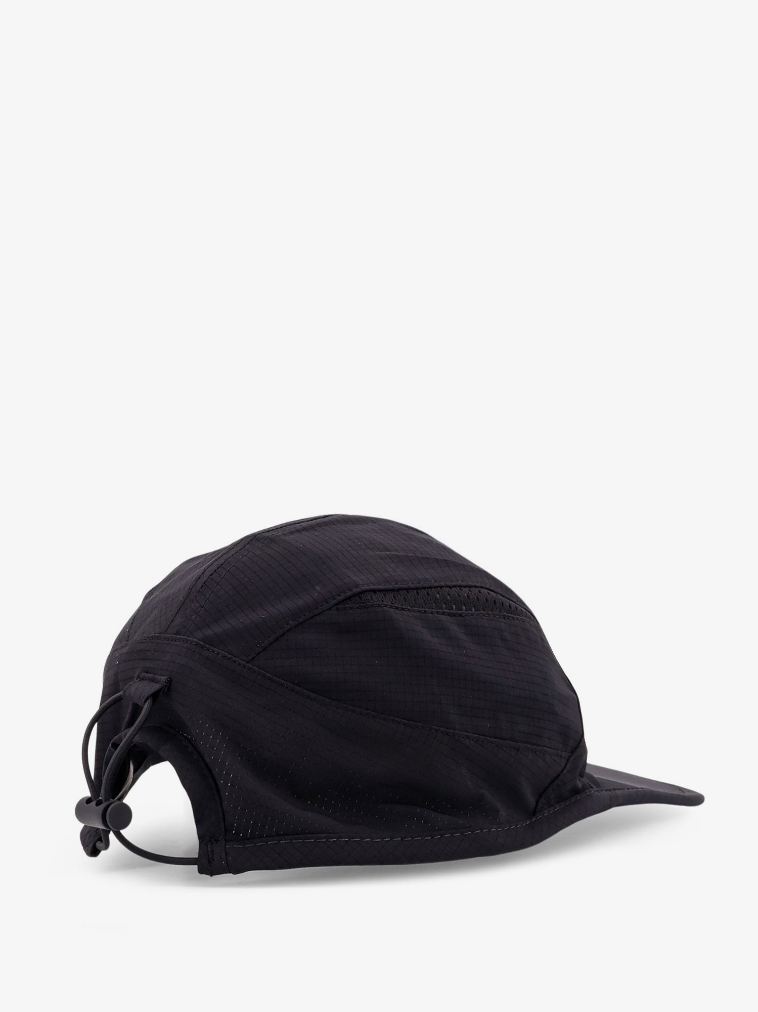 Roa - Man - Nan - Hat