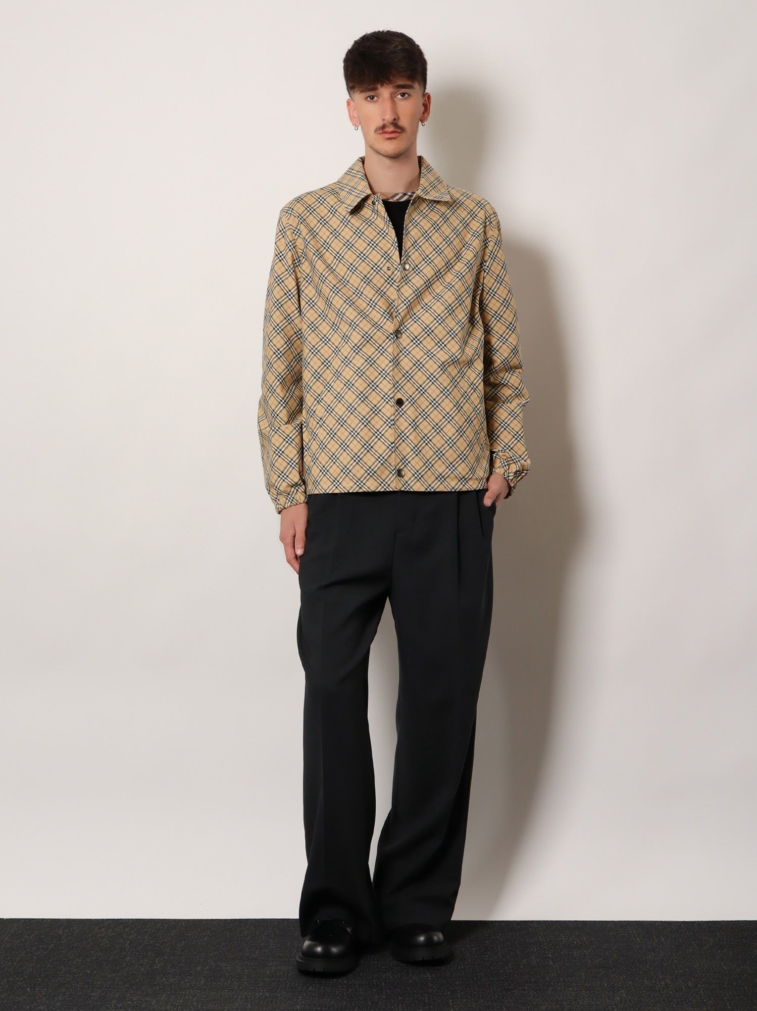 Burberry – Férfi – Bézs – Dzseki