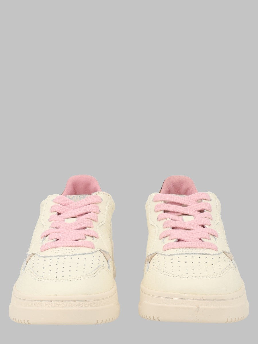 Autry - Woman - White - Sneaker
