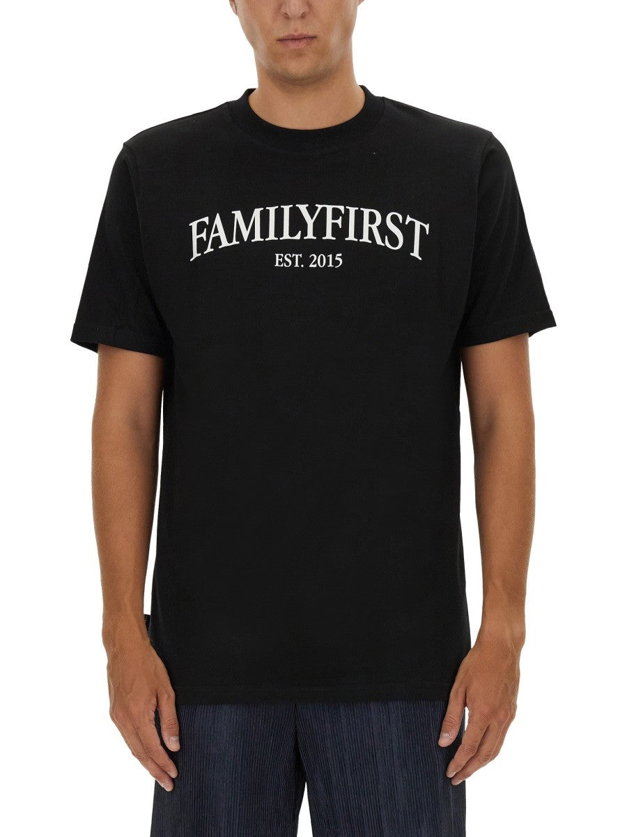 FAMILY FIRST - Man - Black - T-shirt